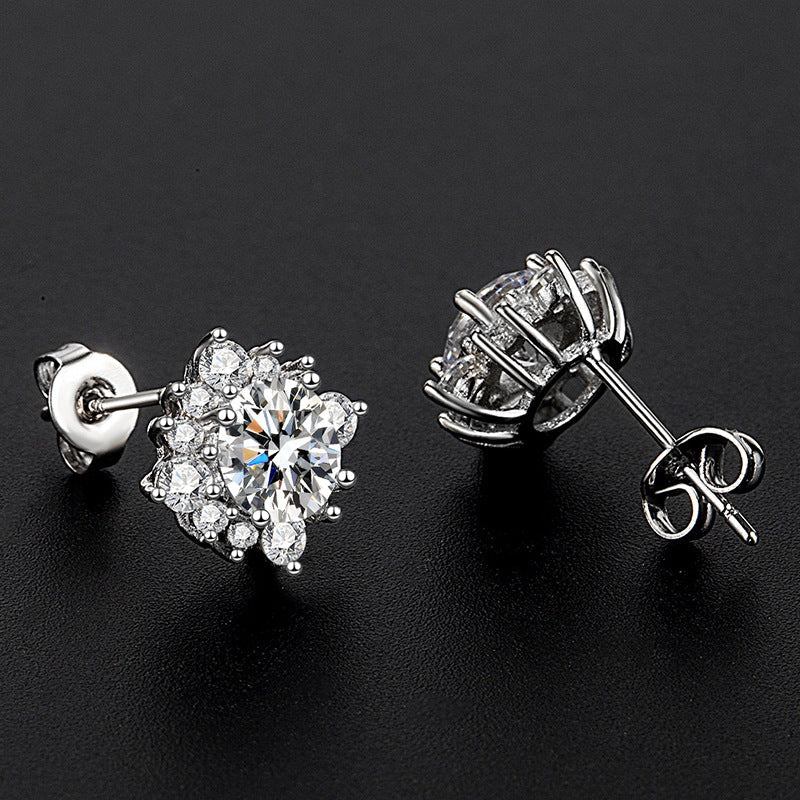 Luna Glow Earrings | White gold
