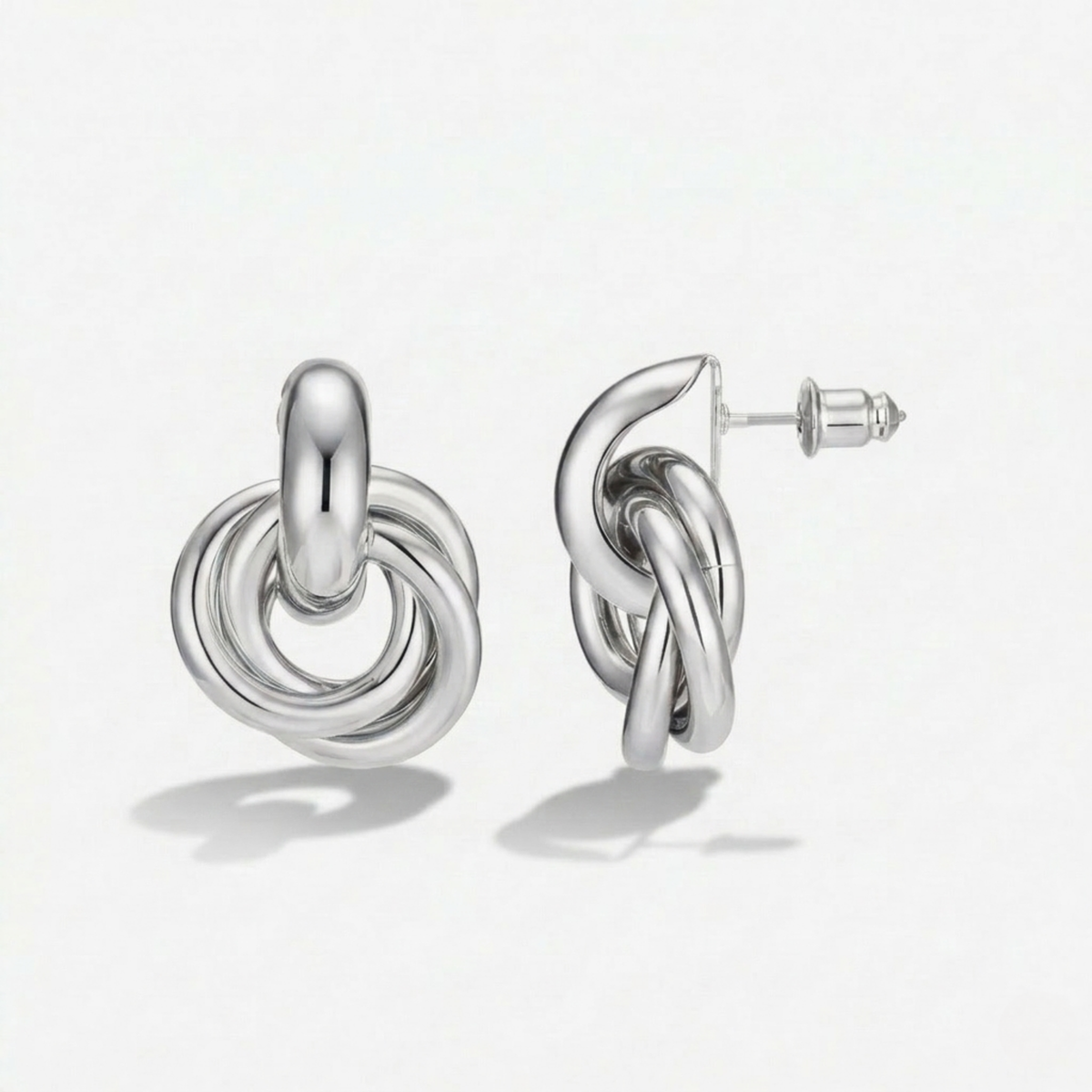 Daphne Earrings | White Gold