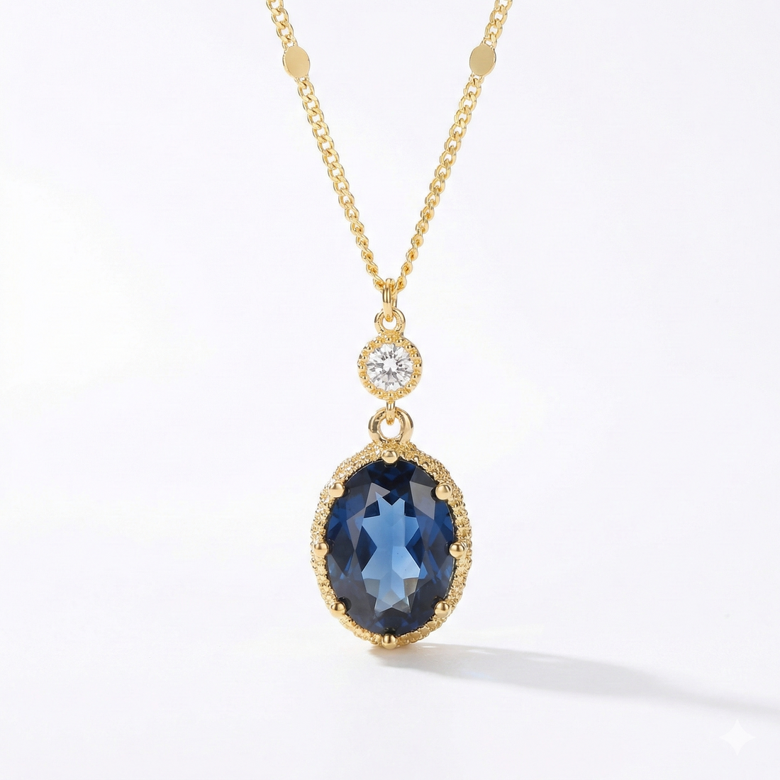 Thessia Lunebray Necklace - Gold