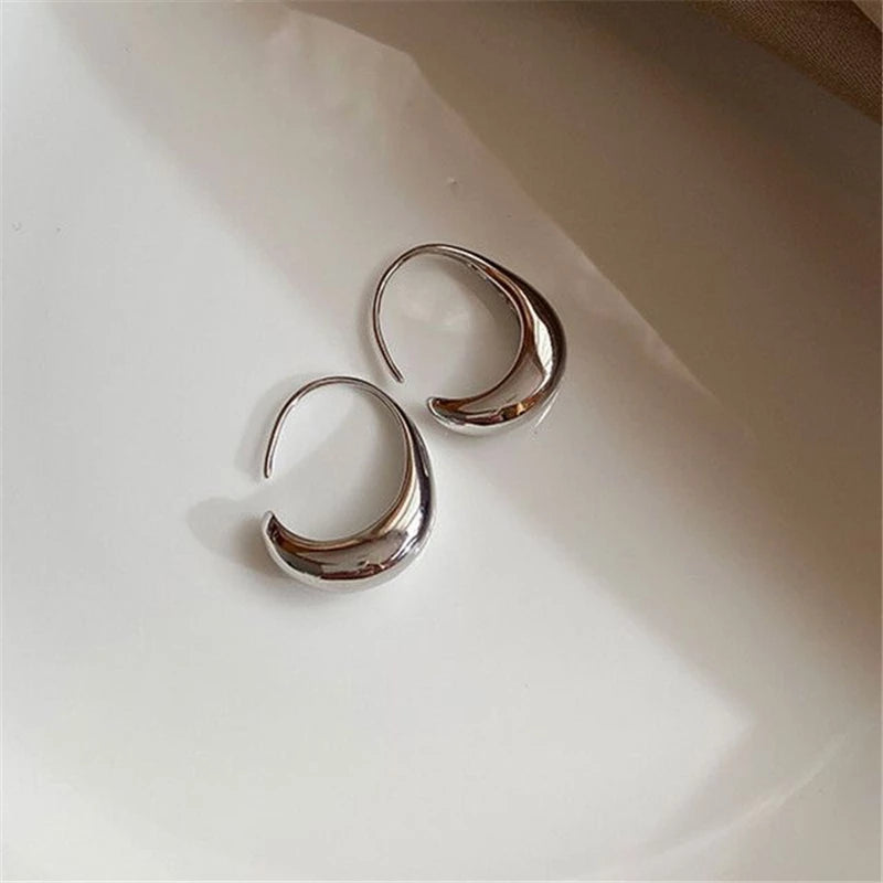 Chic Gold Elegance Earrings