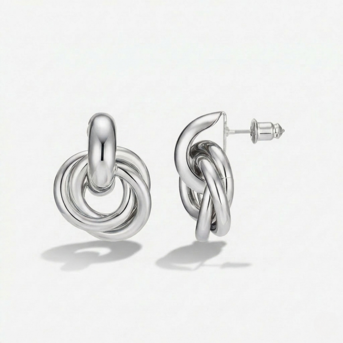 Daphne Earrings | White Gold