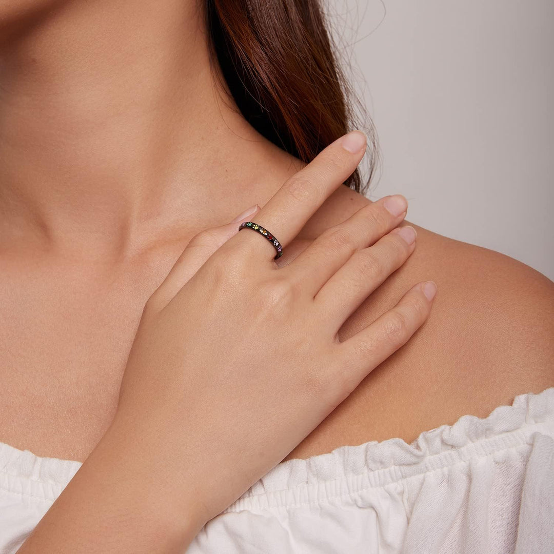 Elegant Paw Print Ring