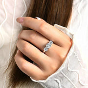 Claire Stone Ring | White gold
