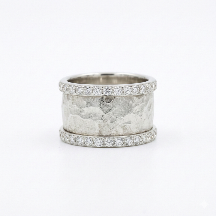 VINTAGE SILVERED ZIRCONIA RING