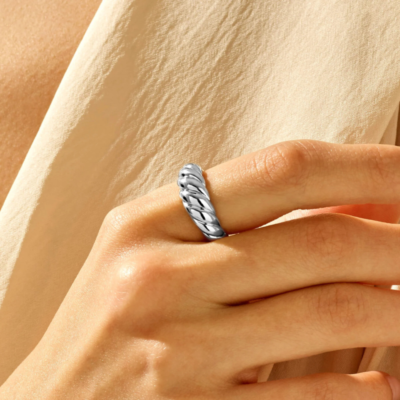 Camila Ring | White Gold