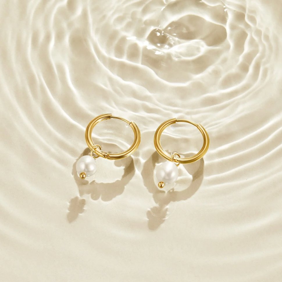 Bella Freshwater Pearl - Earrings