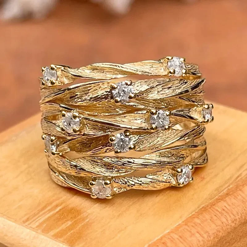 Vintage Gold Ring with Zircon Gem